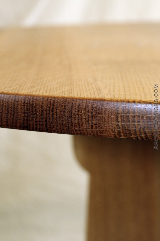 Border of table in quarter-sawn white oak with gentle rounding of the edge